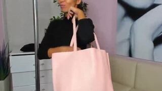 Leticiasun nude before cam – live sex chat