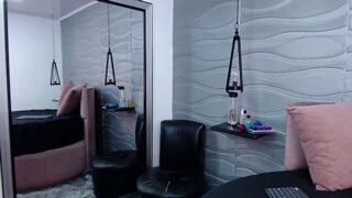 lia_jones17 nude pussy closeups on cam for live sex video chat