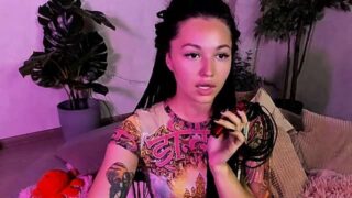 LilianGrimes nude pussy closeups on cam for live sex video chat