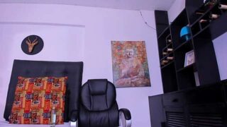 lilly_wood nude pussy closeups on cam for live sex video chat
