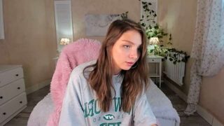 Lily_Mills_ nude pussy closeups on cam for live sex video chat