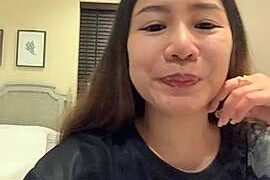 Linda_Small nude pussy closeups on cam for live sex video chat