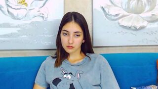 LizzieMcGuir nude pussy closeups on cam for live sex video chat