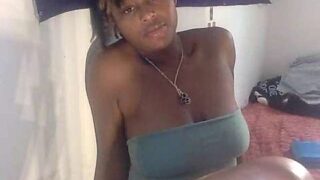 LoveGoddess96 nude pussy closeups on cam for live sex video chat