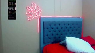 LUXURY_WOLLF nude pussy closeups on cam for live sex video chat