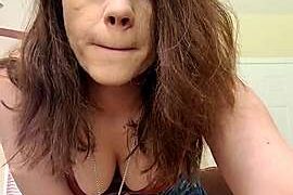 MaggyMayI nude pussy closeups on cam for live sex video chat