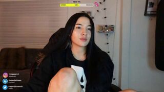 megaaann nude pussy closeups on cam for live sex video chat