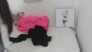 Melany-22 nude before cam – live sex chat