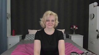 Mia__Stone nude pussy closeups on cam for live sex video chat