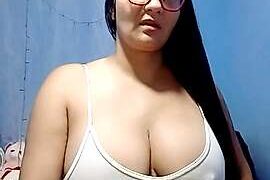 MilaMilano nude pussy closeups on cam for live sex video chat