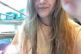 MimiLisa nude pussy closeups on cam for live sex video chat
