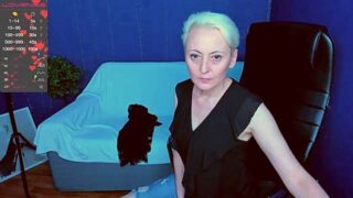 MirandaLawson11 nude pussy closeups on cam for live sex video chat