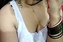 Miss_Riya nude pussy closeups on cam for live sex video chat