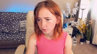 Miss_Soffi nude pussy closeups on cam for live sex video chat