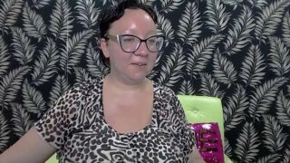MissLilu_ nude pussy closeups on cam for live sex video chat