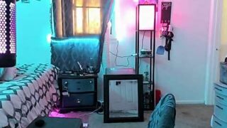 MollySmiles nude pussy closeups on cam for live sex video chat