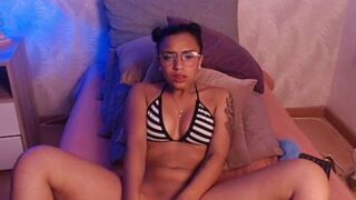 Nicollette_ nude pussy closeups on cam for live sex video chat