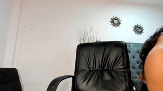 ninamillan nude pussy closeups on cam for live sex video chat