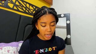 Nix_Brown nude pussy closeups on cam for live sex video chat