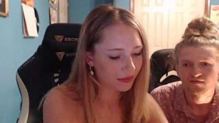 PaigeJohnson1 nude pussy closeups on cam for live sex video chat