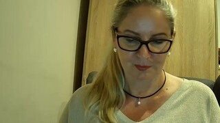 PenelopeAmazing nude before cam – live sex chat