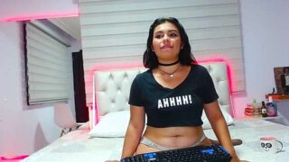 ramona_taylor nude pussy closeups on cam for live sex video chat