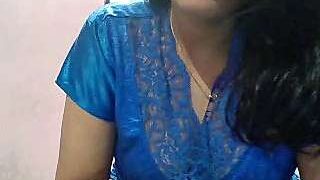 Rashmi_Sweet nude pussy closeups on cam for live sex video chat