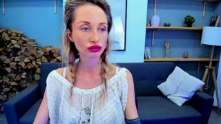 RobertaHorn nude pussy closeups on cam for live sex video chat