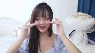 RoseFlorist nude pussy closeups on cam for live sex video chat