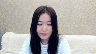 Rossalin_Smile nude pussy closeups on cam for live sex video chat