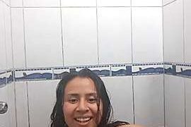 Rouus95 nude pussy closeups on cam for live sex video chat
