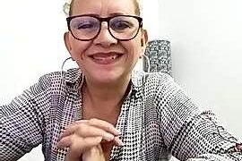 Rubi_Milf nude pussy closeups on cam for live sex video chat