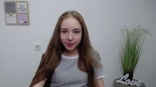 SafiraFuracao nude pussy closeups on cam for live sex video chat