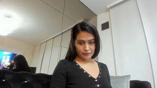 Sara_fun nude pussy closeups on cam for live sex video chat