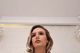 SaraChocolate nude pussy closeups on cam for live sex video chat
