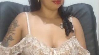 Sarah… nude before cam – live sex chat
