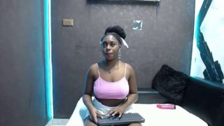 sharon026 nude pussy closeups on cam for live sex video chat