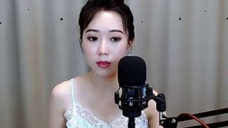 Singer_Mandy_ nude pussy closeups on cam for live sex video chat