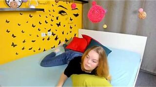 SirenLazg nude pussy closeups on cam for live sex video chat