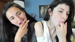 snow_whitee_ nude pussy closeups on cam for live sex video chat