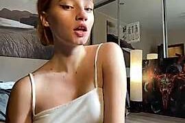 SuySienna nude pussy closeups on cam for live sex video chat