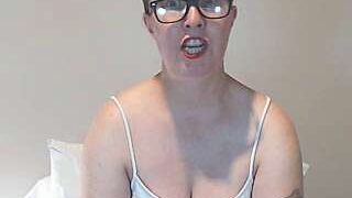 SweetandNaughty1 nude pussy closeups on cam for live sex video chat
