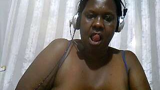 sweetmamaa nude pussy closeups on cam for live sex video chat