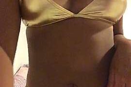 SweetySweetMelissa nude pussy closeups on cam for live sex video chat