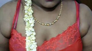tamilsexykiss nude pussy closeups on cam for live sex video chat