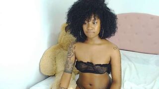 tanisha_owens_ nude pussy closeups on cam for live sex video chat