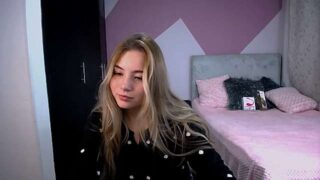 Teenkersexx nude pussy closeups on cam for live sex video chat