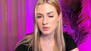 TeyaSanders nude pussy closeups on cam for live sex video chat
