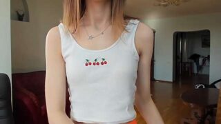 TinyKate nude pussy closeups on cam for live sex video chat