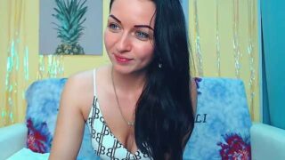 TinyZoe nude pussy closeups on cam for live sex video chat
